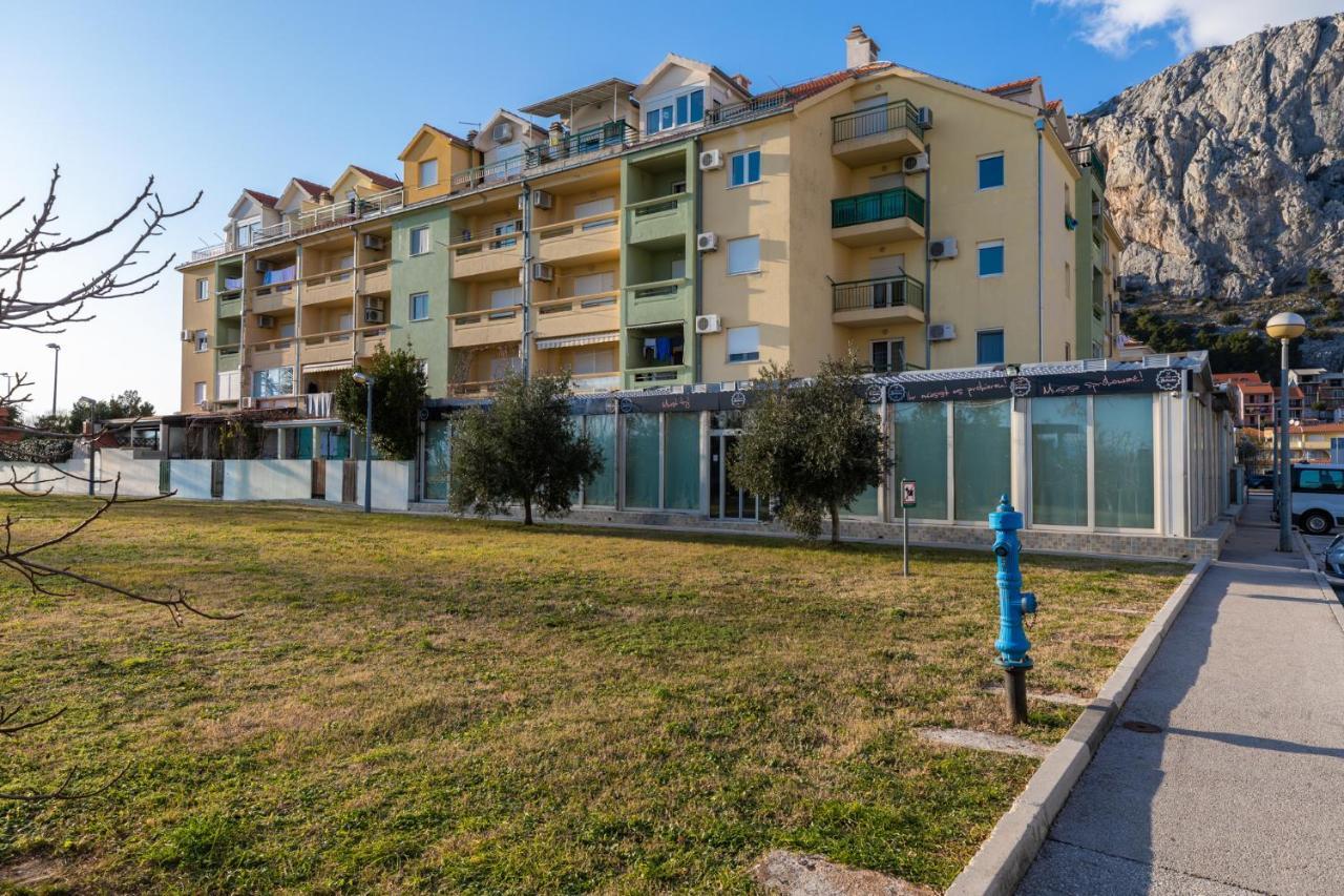 Apartman Monika Omis Luaran gambar