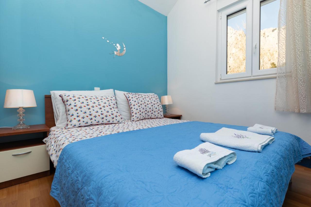 Apartman Monika Omis Luaran gambar