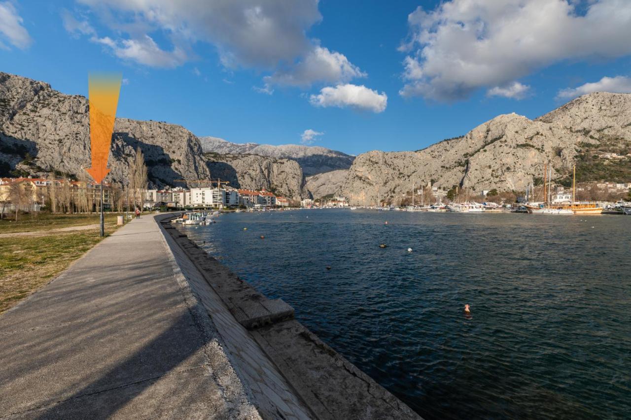 Apartman Monika Omis Luaran gambar
