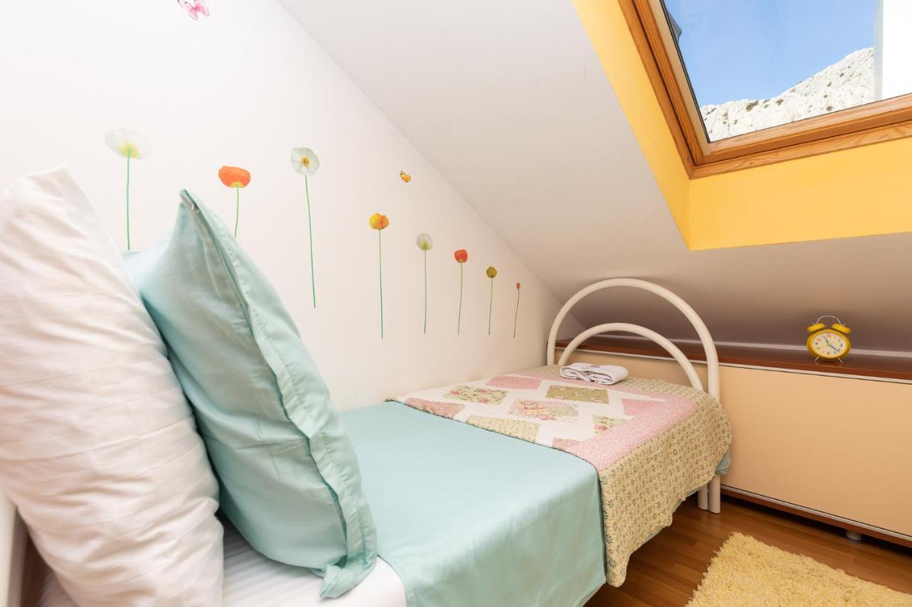 Apartman Monika Omis Luaran gambar