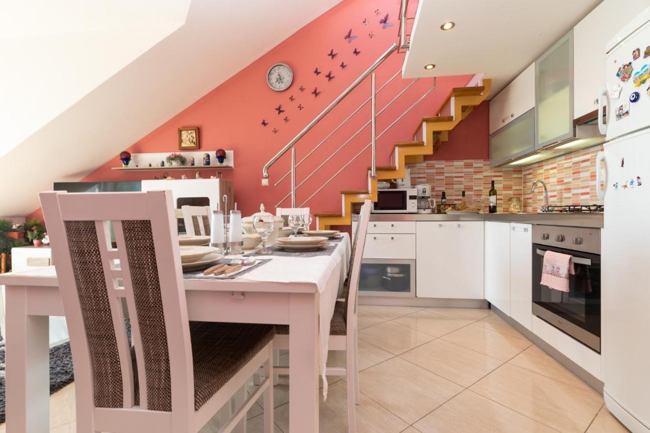 Apartman Monika Omis Luaran gambar